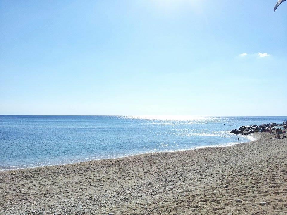 Pano Sto Kyma Studios بلوماريوس المظهر الخارجي الصورة